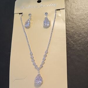 Elegant Silver Necklace and Earring Set